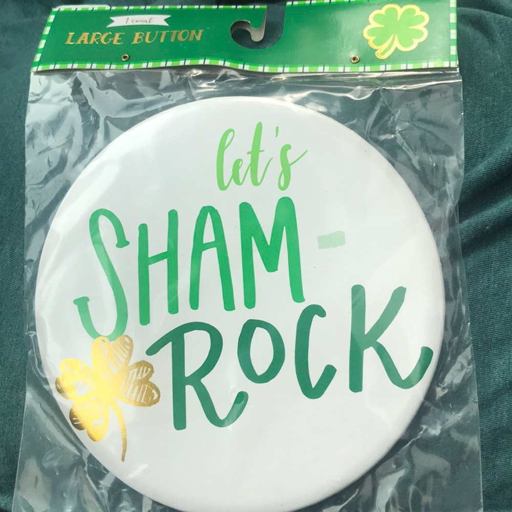 St pattys Day pin